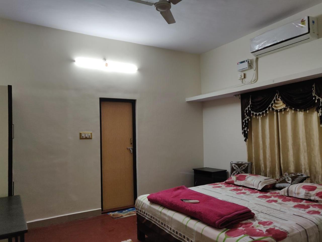 Srb Residency Hotel Tiruvannāmalai Eksteriør billede
