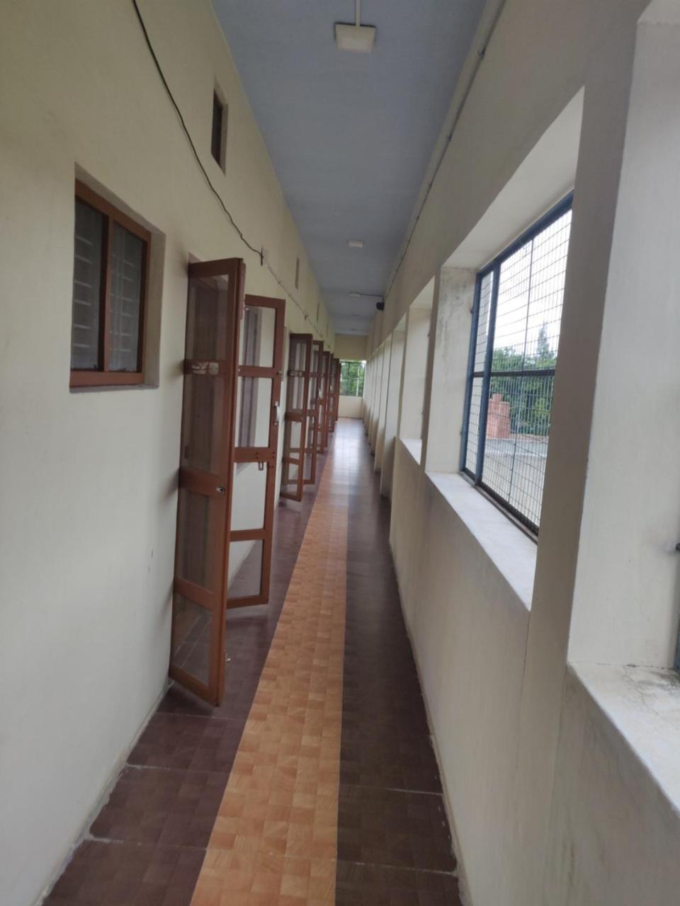 Srb Residency Hotel Tiruvannāmalai Eksteriør billede